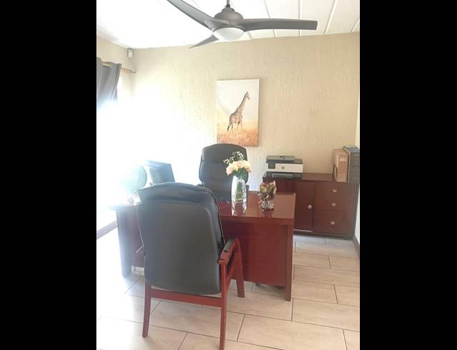 4 BEDROOM HOUSE FOR SALE IN SUNWARD PARK